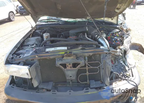 2002 Chevrolet S-10 Ls из США, поврежденный, VIN 1GCDT13W12K184984